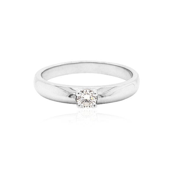 Logan - 18ct white gold diamond solitaire ring