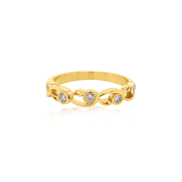 Annalise - 9ct yellow gold bezel set diamond ring