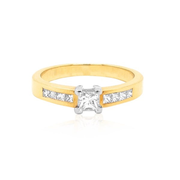 Gisa - 9ct two tone gold princess cut diamond solitaire ring with diamond shoulder stones