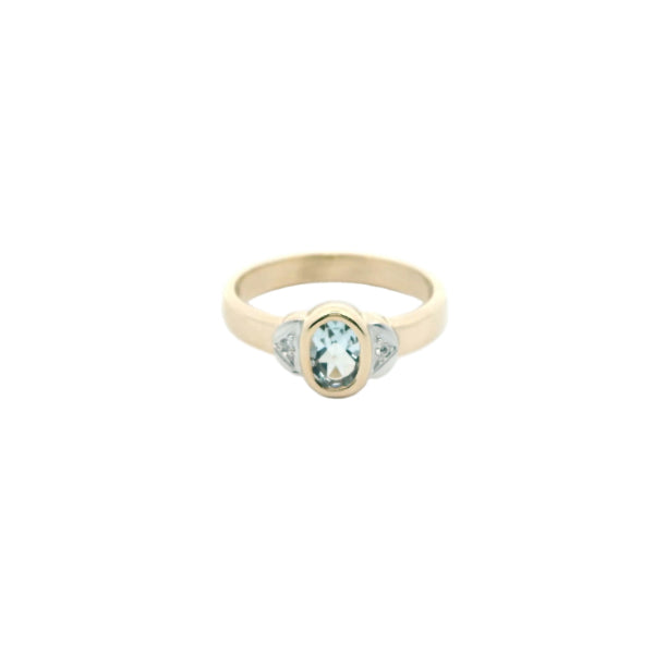 Aquamarine & diamond dress ring in 9ct yellow gold