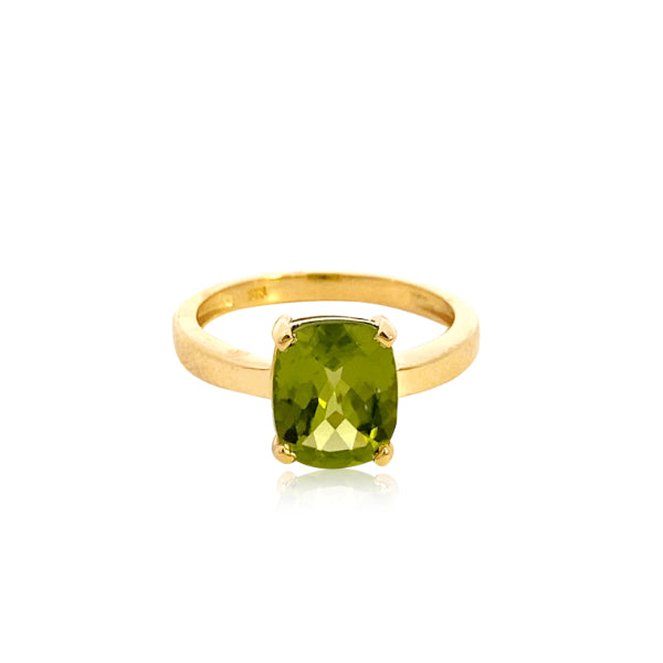 Peridot solitaire ring in 9ct yellow gold