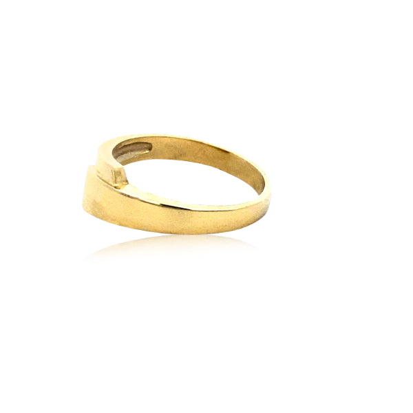 Overlapping plain ring in 9ct yellow gold