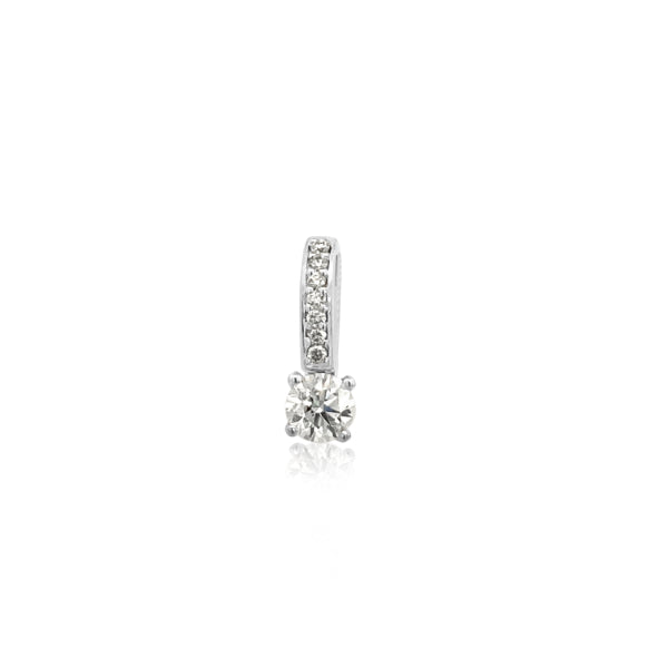 Diamond pendant in 18ct white gold