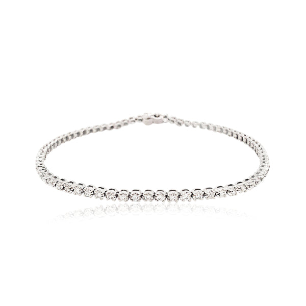 Diamond tennis bracelet in 9ct white gold - 19cm