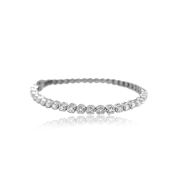 Diamond tennis bracelet in18ct white gold - 18.5cm