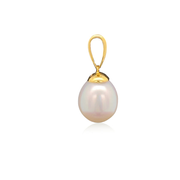 White south sea pearl drop on pendant in 9ct yellow gold