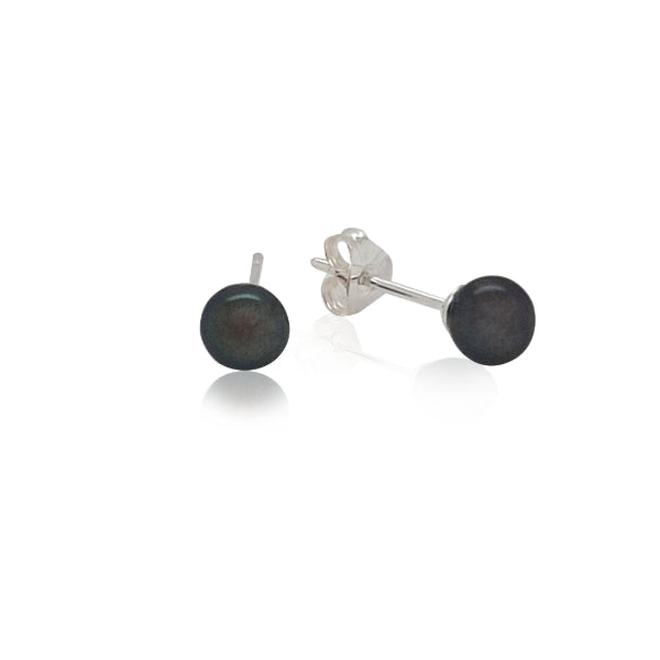 Round black freshwater pearl stud earrings - 4mm