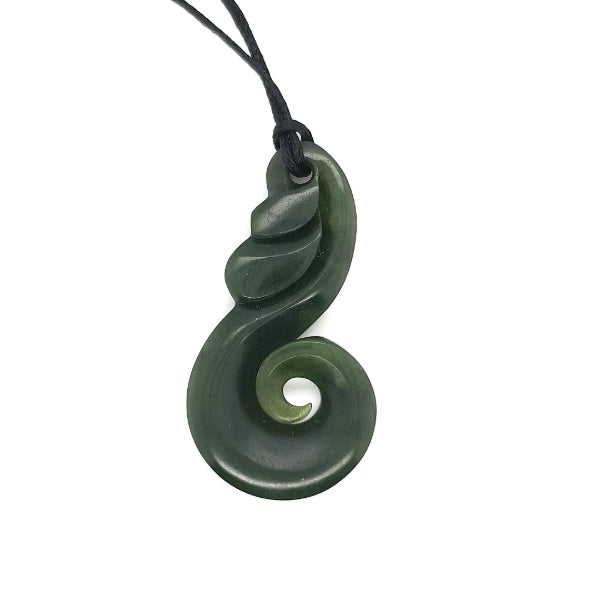 Large NZ pounamu greenstone hook necklace