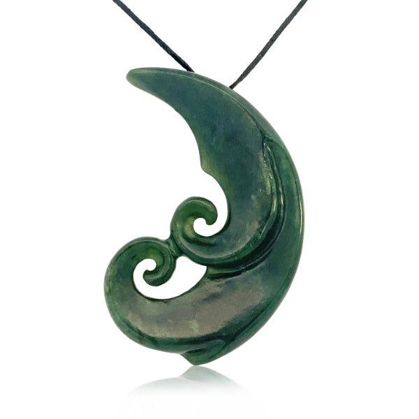 NZ pounamu greenstone koru curve necklace