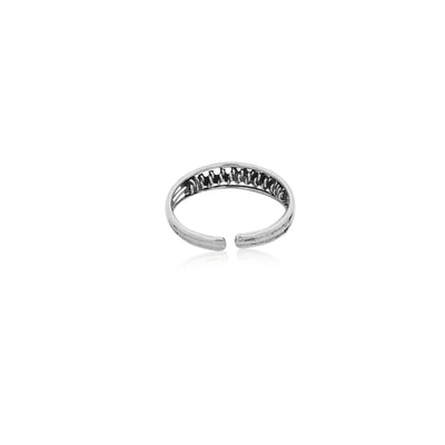 Wire centre toe ring in sterling silver