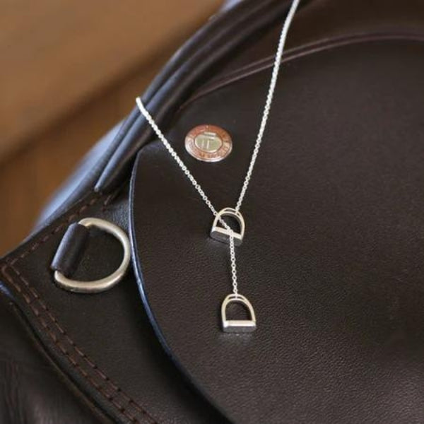 Evolve stirrups lariat necklace in sterling silver - 65cm