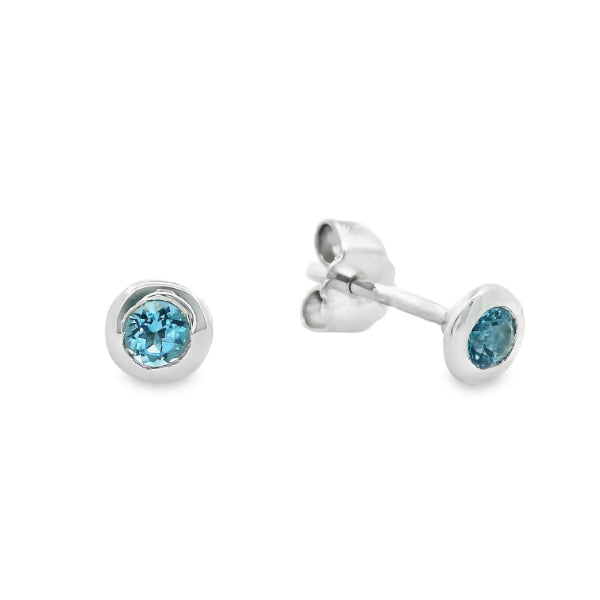 Blue topaz rubover stud earrings in sterling silver - 3mm