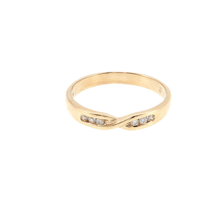 6 stone diamond crossover ring in 9ct yellow gold