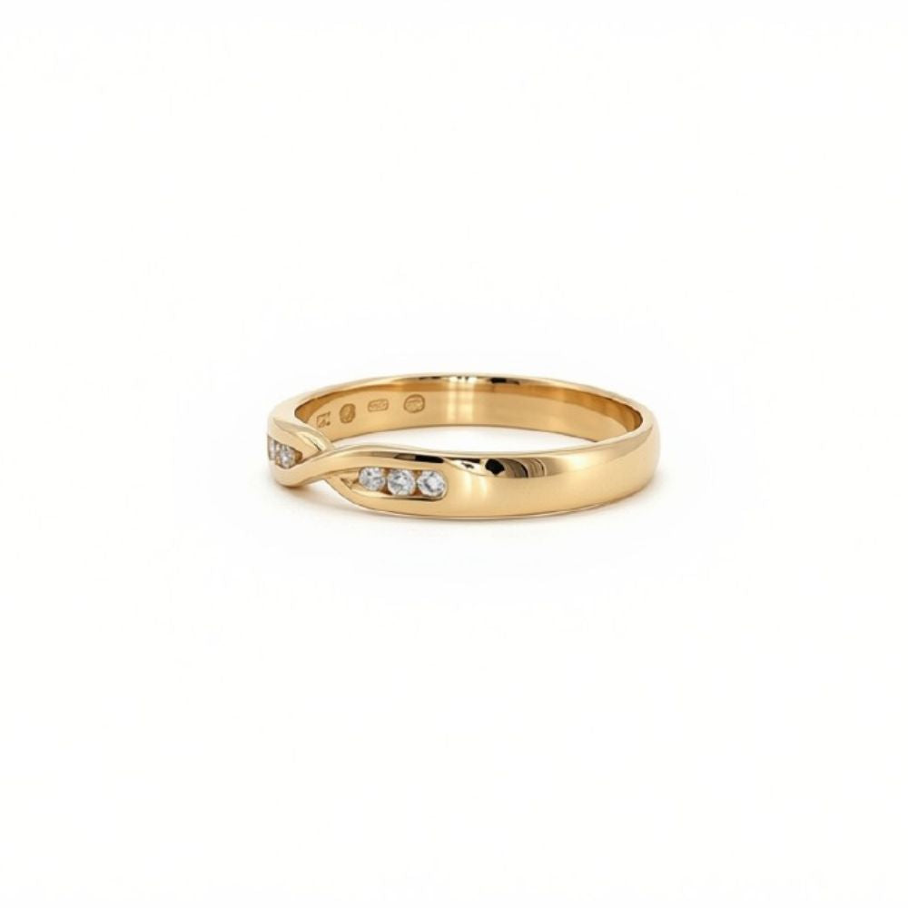 6 stone diamond crossover ring in 9ct yellow gold