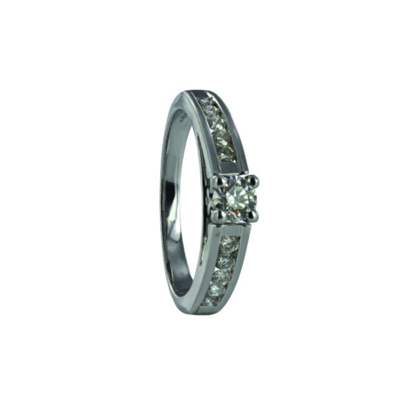 Pippa - 18ct white gold 0.67ct diamond solitaire engagement ring