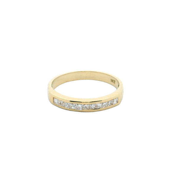 Delta - 11 stone Princess cut diamond band in 18ct yellow gold