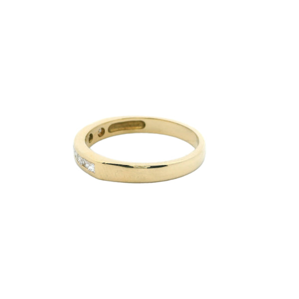 Delta - 11 stone Princess cut diamond band in 18ct yellow gold