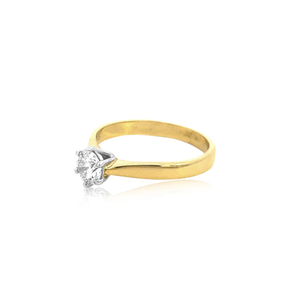 Elle - 18ct yellow gold 0.50ct diamond solitaire engagment or dress ring