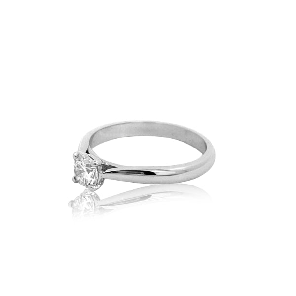 Eleri - 18ct white gold diamond solitaire ring