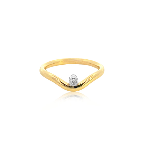 9ct yellow gold curved ring with bezel set diamond