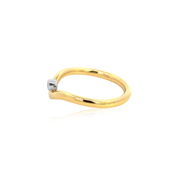 9ct yellow gold curved ring with bezel set diamond