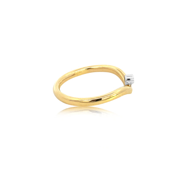 9ct yellow gold curved ring with bezel set diamond