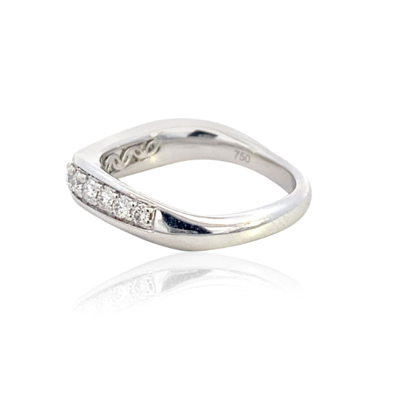 Lira - 18ct white gold curved diamond set ring