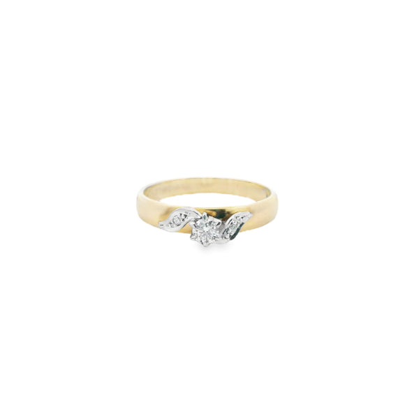 Riria - Diamond solitaire ring in 9ct yellow gold