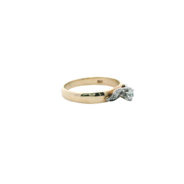 Riria - Diamond solitaire ring in 9ct yellow gold