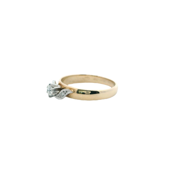 Riria - Diamond solitaire ring in 9ct yellow gold