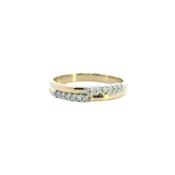 Diamond set ring in 9ct yellow gold and white gold