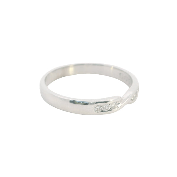 6 stone diamond crossover ring in 9ct white gold