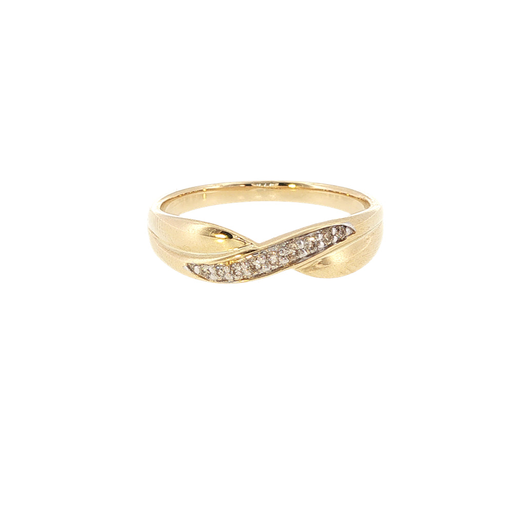 Crossover diamond ring in 9ct yellow and white gold