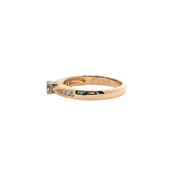 Leia - 9ct yellow gold diamond engagement ring