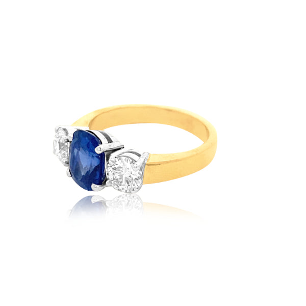 Venus - sapphire and diamond anniversary ring in 18ct yellow gold