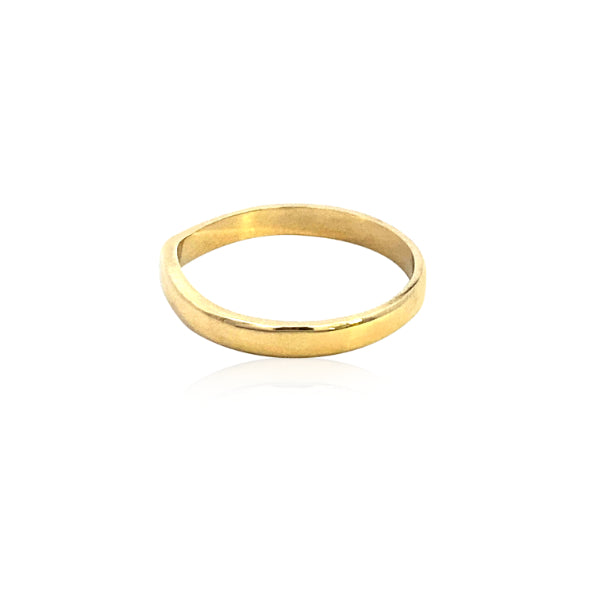 Curved Wedder in 18ct Yellow Gold