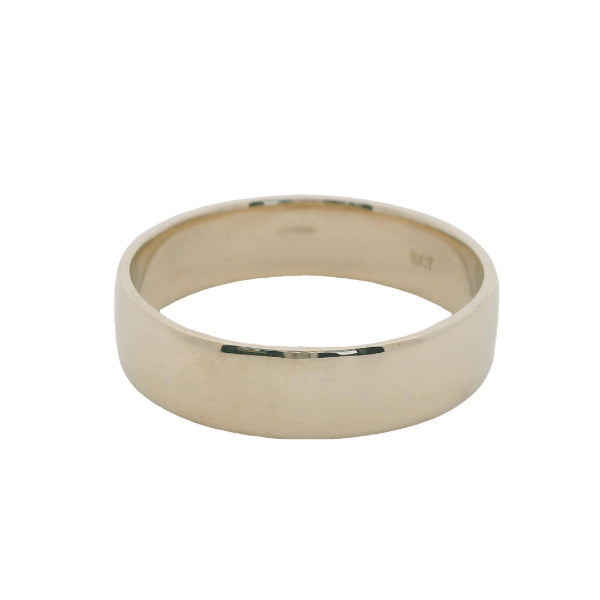 Light weight half round band ring in 9ct yellow gold