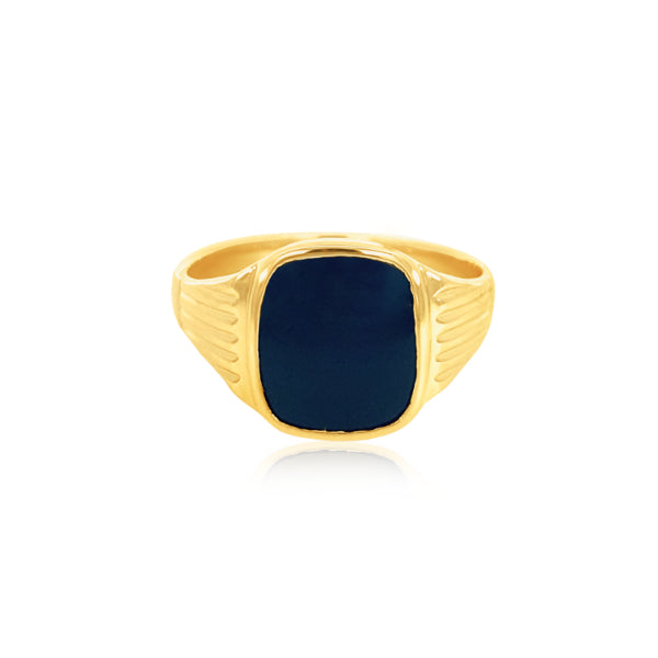 Onyx signet ring in 9ct yellow gold