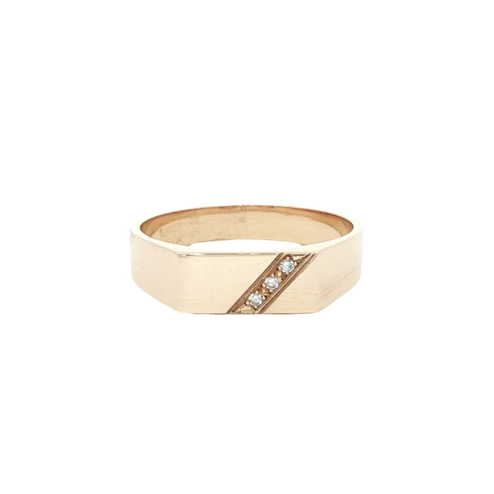 Gents rectangle signet ring with diamonds in 9ct yellow gold
