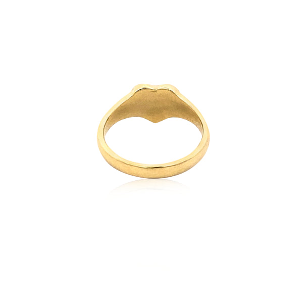 Heart signet ring in 9ct yellow gold