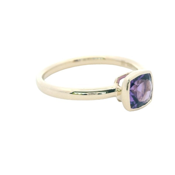 Amethyst dress ring in 9ct yellow gold