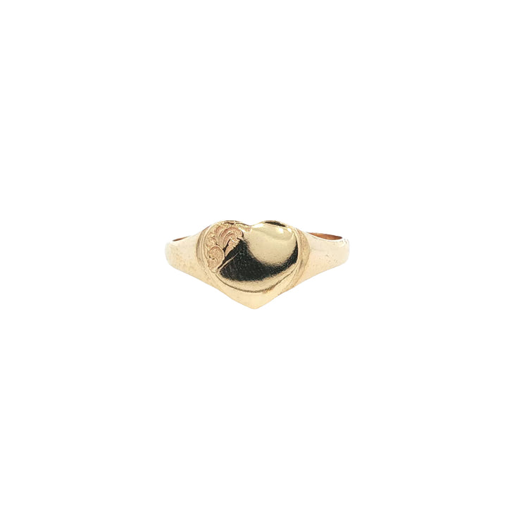Engraved heart signet ring in 9ct yellow gold