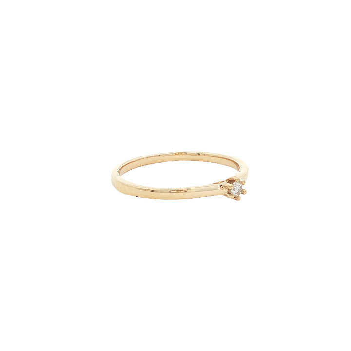 Diamond solitaire stacking ring in 9ct yellow gold