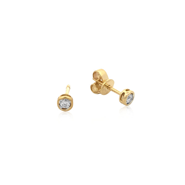 Diamond stud earrings in 9ct yellow gold - 0.10ct