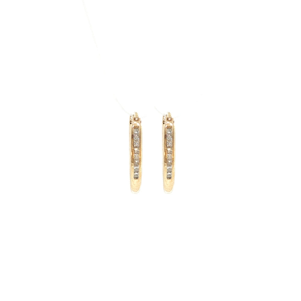 Oval hoop earrings with princess cut diamonds in 9ct yellow gold