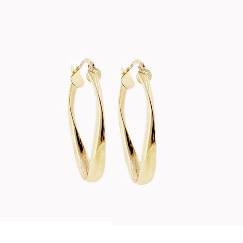 Oval twist hoop earrings in 9ct yellow gold