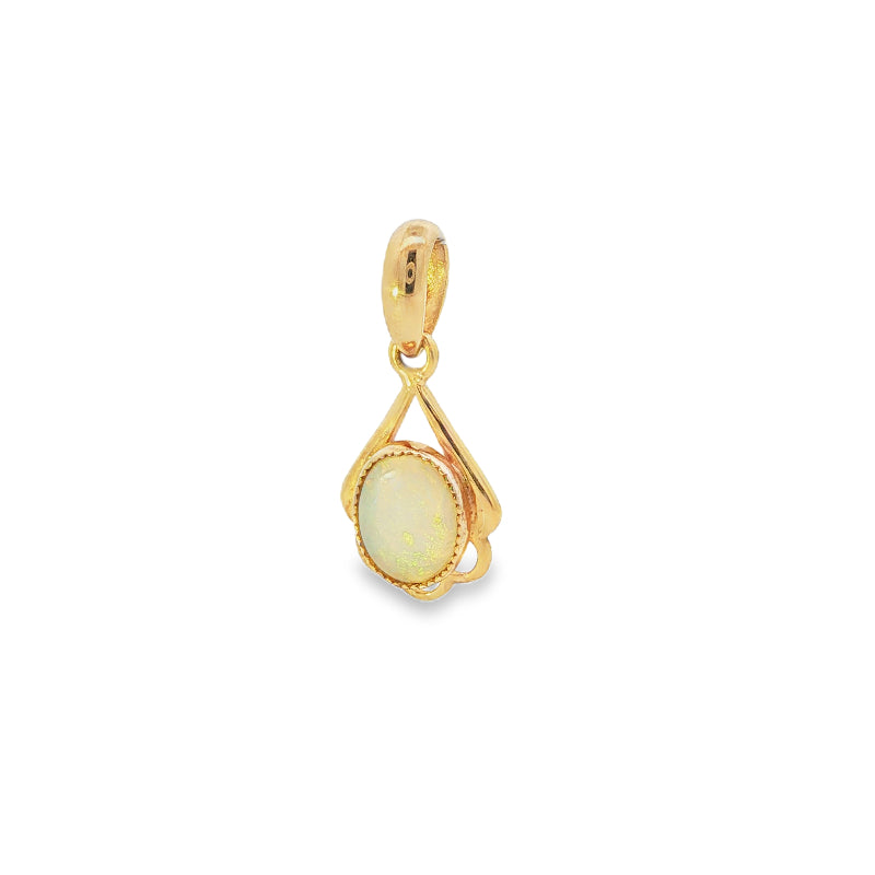 Oval australian opal drop pendant in 9ct yellow gold