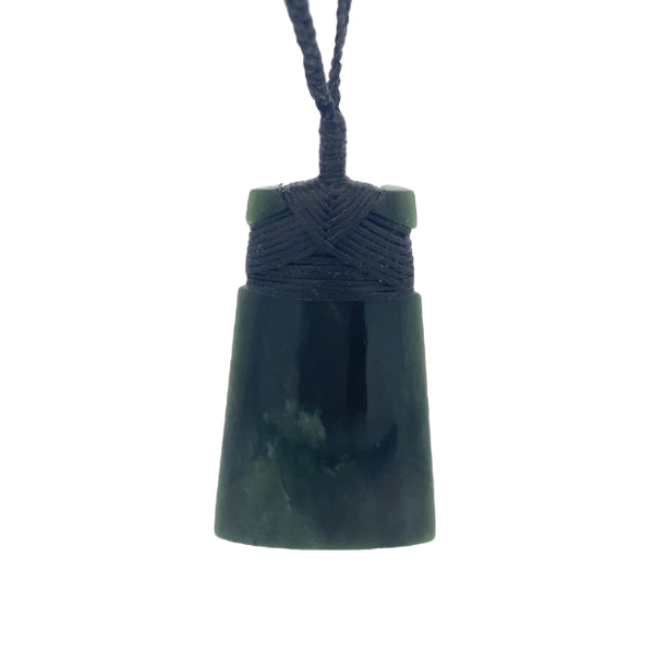 NZ pounamu greenstone bound toki on slider cord