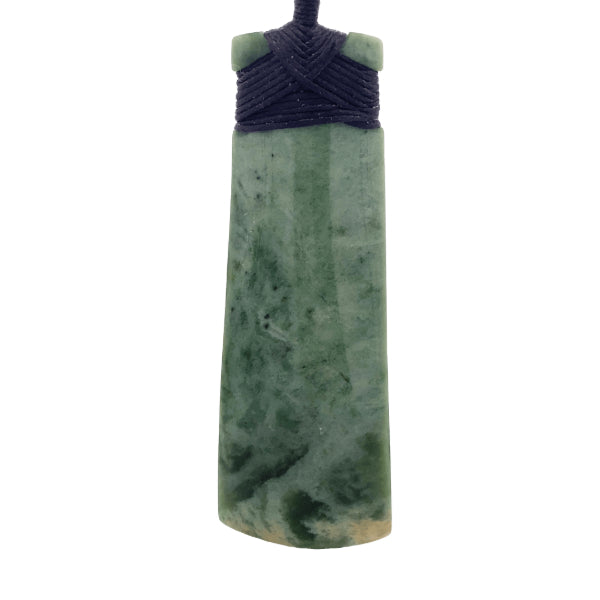 NZ pounamu greenstone toki with curve on slider cord