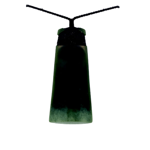 NZ pounamu greenstone with light tip bound toki necklace